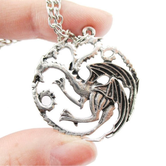 Game of Thrones Targaryen Sigil 3 Headed Dragon Metal Pendant with Necklace - Picture 1 of 9